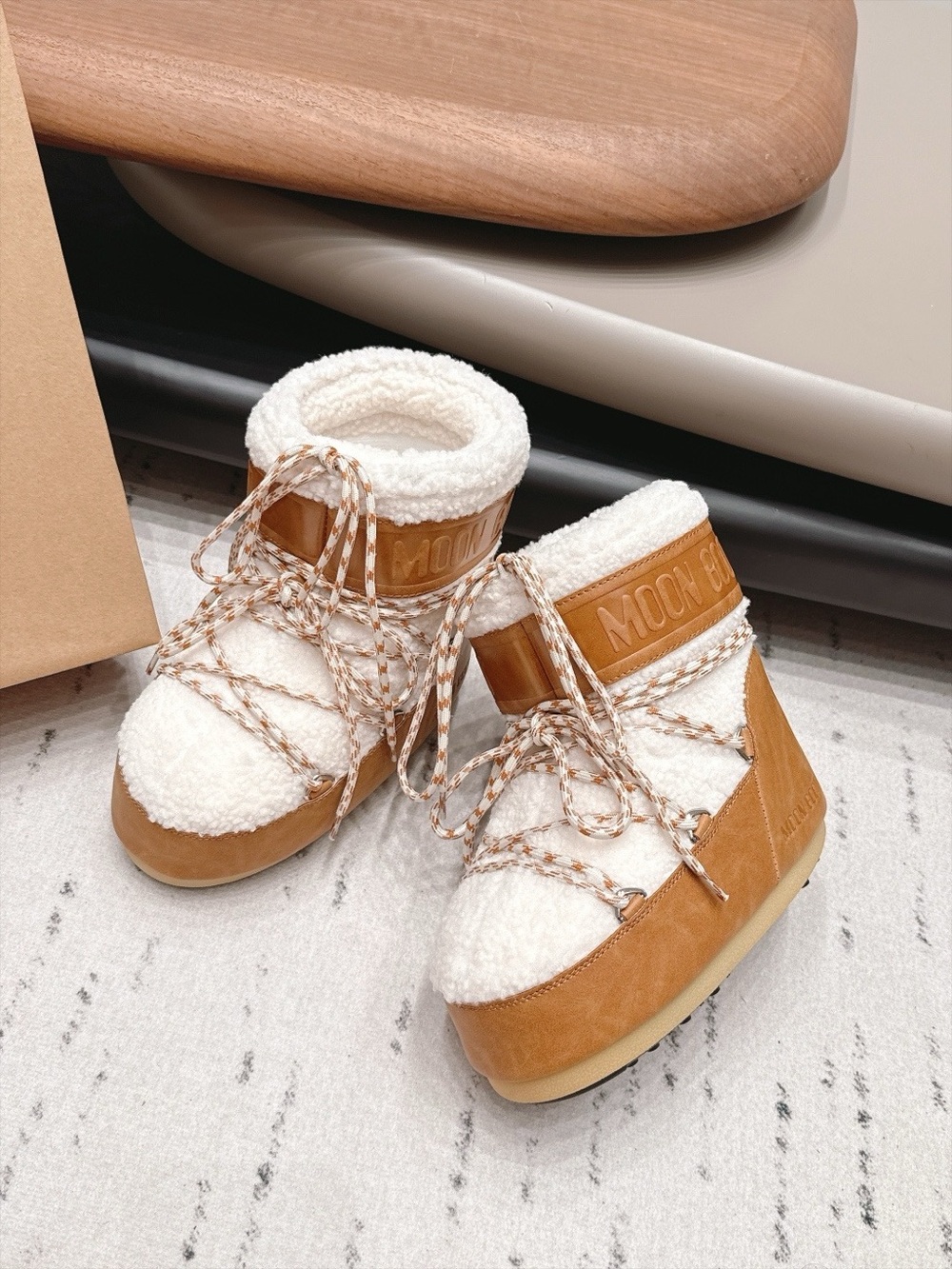 Moon Boot Cream and Tan Sherpa Lace-Up Winter Ankle Boots(no box)